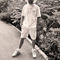 MRVIKENX