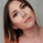 CaseyHolmesXX