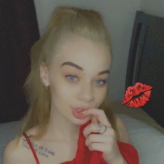 Des stars du porno sexys à poil dans des longs-métrages pornos ...