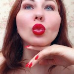 Sexy_HornyMilf