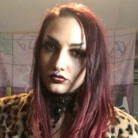 Qu33n Velvet