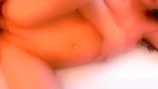 Cyntherea 喷他妈的硬 POV！