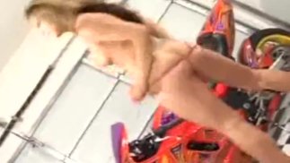 Азиатский горячий кролик долбит