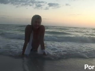 WILD PARTY GIRLS_NAKED IN PUBLIC - Scene 8