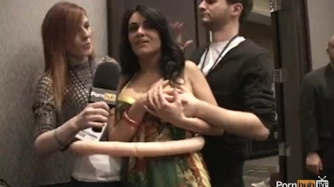 PornhubTV Charley Chase Interview aux AVN Awards 2012