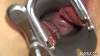 Violeta’s orgasms with a speculum in her vagina