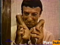 European Peepshow Loops 231 70s and 80s - Scene 2