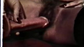 Лесбийские петли для пип-шоу 647 70-х и 80-х годов - Сцена 1