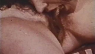 Лесбийские петли для пип-шоу 627 70-х и 80-х годов - Сцена 3