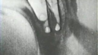 女同性恋窥视循环 628 50 年代和 60 年代 - 场景 2