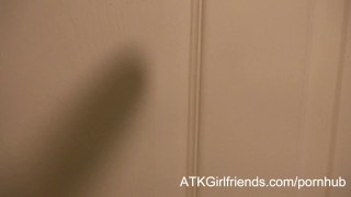 ATK Girlfriends Твоё Свидание С Подругой В Видео От Первого Лица, Карла Куш Оставляет Свой Рот Полным Горячей Спермы