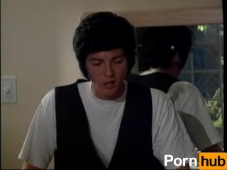 Elvis Crashed Here, Scene 4