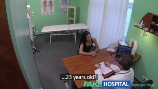 FakeHospital Doctors talented digits make MILF squirt uncontrollably