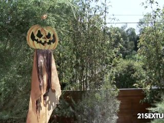 Trick or treat? screenshot number 0