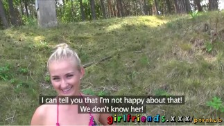 Girlfriends make pussy eating sextape by the lake