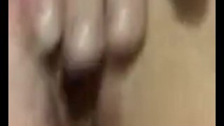 Mrskinky brinca com sua buceta e bunda sexy para você