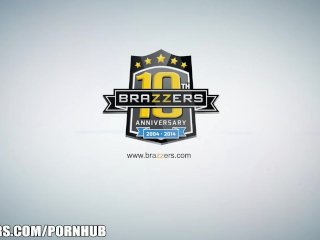 Hot foot fetish foursome - Brazzers screenshot number 0