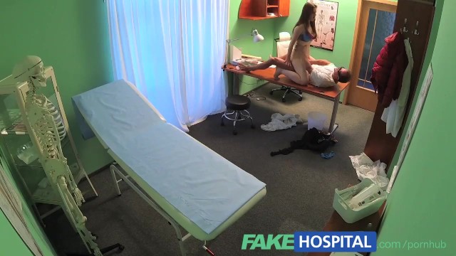 FakeHospital Сексуальная пациентка приготовила большой сюрприз для грязного доктора
