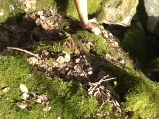 Screaming orgasmin the forest cought on cam