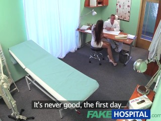FakeHospital Молодой врач трахает свою новую сексуальную медсестру