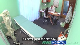 FakeHospital Молодой врач трахает свою новую сексуальную медсестру