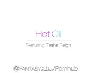 Hot blonde Tasha Reign oiled body massage screenshot number 0