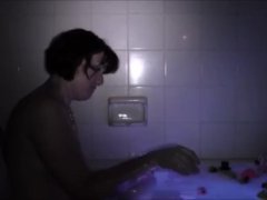 Odd Bath Time - Screenshot 3 of 16 - Bbw