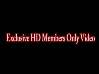 Sara Jay Fucks Horny Mexican MILF screenshot number 1