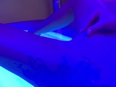 Tanning Tease - Screenshot 3 of 16 - Tease