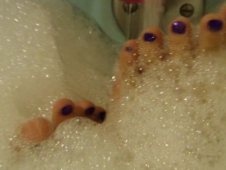 Bubbles and Toes