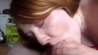 Sexy Ellie Blowjobs 4U