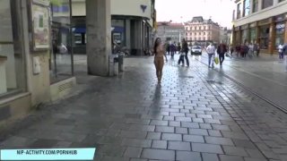 Teen Goes Naked on Public Streets