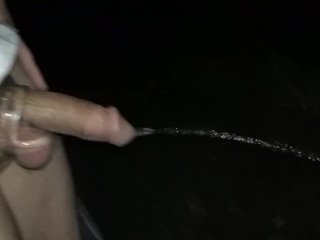 Pissing in Public with other boy (real!)