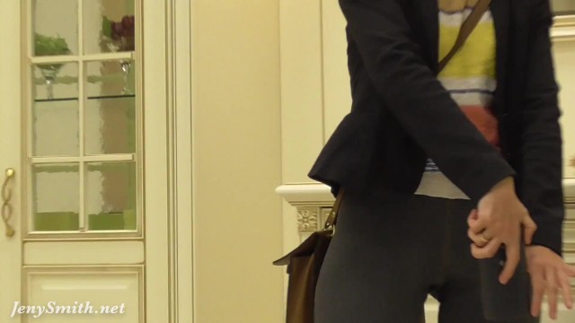 Culotte Serrée et Chatte Moulée