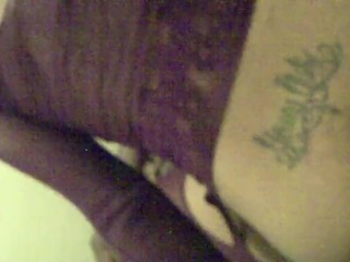 трахается и сосет в доме