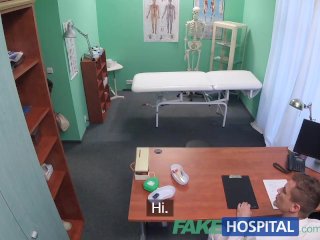 FakeHospital Holiday maker strikes a sexual deal screenshot number 0