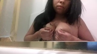 Дою себя во время купания