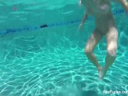 Busty blondes Alix & Cherie go skinny dipping