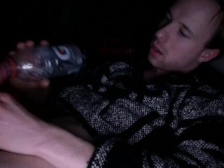 Fan Requested Vid: jerkin off in2 Gatorade bottle