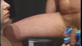 Две любовницы объединяются и доминируют над Феликсом в подземелье