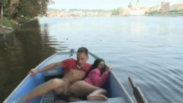 热船旅行色情在公共场合