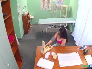 FakeHospital: Doctor's Cock Sexy Babe Not To Have An Operation