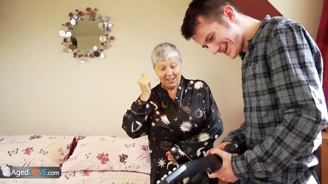 Rengeteg ingyen xxx video a neten ingyen szex film és magyar pornó videó itt a hunszex.hu oldalán.