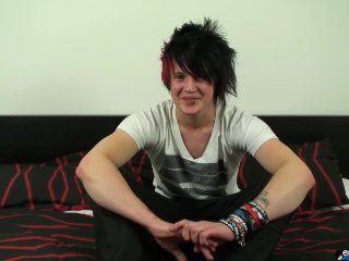 Emo gay cums on his bed