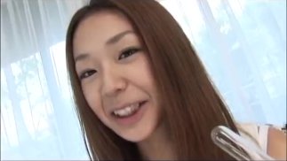 Сакура Хирота радует минетом в чувственных манерах