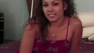 Настоящий винтажный любитель с пальцами от старика