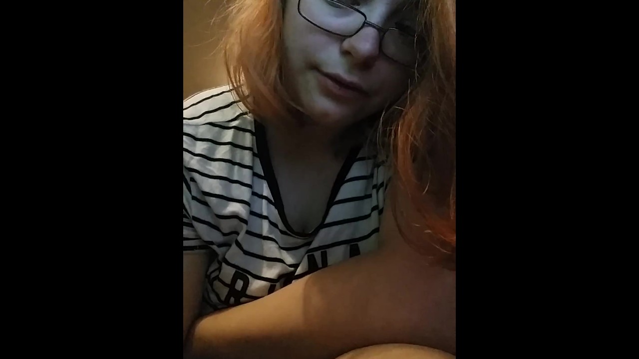 Trapné mluvení, chaotické stříkání, snaha být zticha