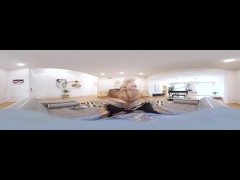 VR BANGERS Mia Malkova- Casting couch