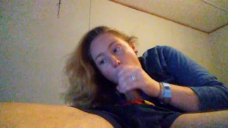 Amazing deepthroat blowjob from Tiny Feesha