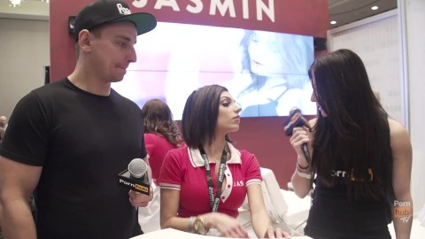 AVN 2016 Darcie Dolce and Noelle Easton Interviews